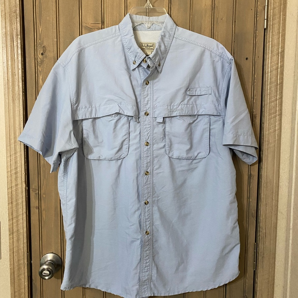 LL Bean Fishing Shirt Men's Large Blue Tropicwear. Vented Button Short Sleeve